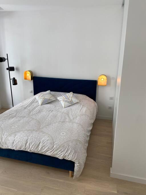 Brand New 1 Bedroom Flat With Parking- 5 Min Paris Pte De Versailles อิซซีเลมูลิโนต์ ภายนอก รูปภาพ